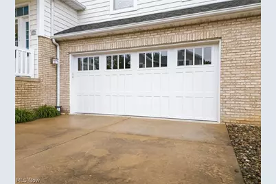 1340 Cascade Circle W, Canton, OH 44708 - Photo 3
