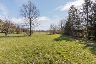 19157 Howe Road, Strongsville, OH 44136 - Photo 45