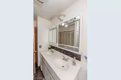 19157 Howe Road, Strongsville, OH 44136 - Photo 21