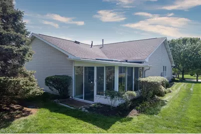 249 W Heatherwood Drive, Barberton, OH 44203 - Photo 35