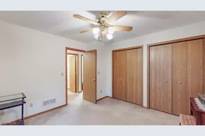 249 W Heatherwood Drive, Barberton, OH 44203 - Photo 23