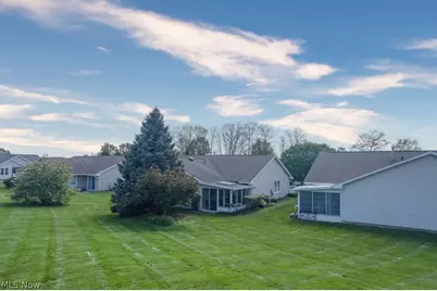 249 W Heatherwood Drive, Barberton, OH 44203 - Photo 37