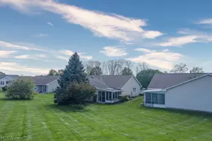 249 W Heatherwood Dr, Barberton, OH 44203 - Photo 37