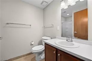 401 W Shoreline Dr, Sandusky, OH 44870 - Photo 25