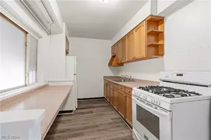3384 W 63rd St, Loveland, OH 44102 - Photo 9