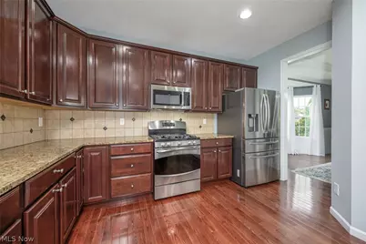 2713 Blue Ash Avenue NW, Canton, OH 44708 - Photo 9