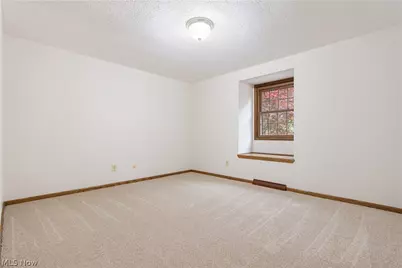 5787 Eastview Street, Louisville, OH 44641 - Photo 31