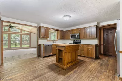 5787 Eastview Street, Louisville, OH 44641 - Photo 15