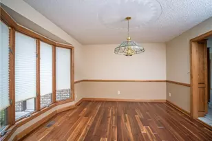 963 Mansion Cir, Barberton, OH 44203 - Photo 11