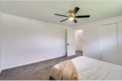 3877 Grove Street NE, Canton, OH 44721 - Photo 19