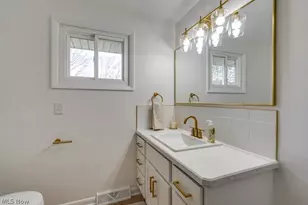 3877 Grove St NE, Canton, OH 44721 - Photo 23