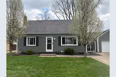 4300 Broadway Avenue NE, Louisville, OH 44641 - Photo 1