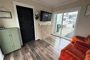 4300 Broadway Ave NE, Louisville, OH 44641 - Photo 9