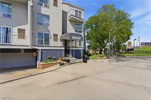 1900 Grove Ct, Loveland, OH 44113 - Photo 3