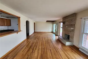 429 Comstock St NW, Warren, OH 44483 - Photo 3