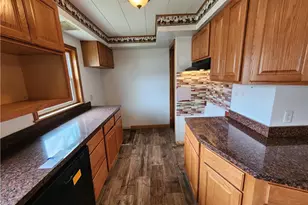 429 Comstock St NW, Warren, OH 44483 - Photo 5