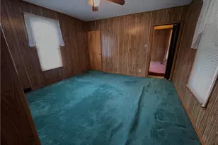 446 Sinclair Ave, Yorkville, OH 43971 - Photo 15