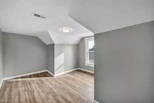 3062 W 51st St, Loveland, OH 44102 - Photo 13