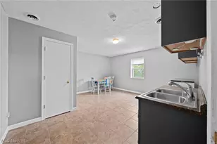 241 Myrtle St, Ravenna, OH 44266 - Photo 33