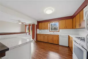 3770 Dotwood St NW, North Canton, OH 44720 - Photo 11