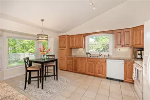 5766 Green Cir, Willoughby, OH 44094 - Photo 17