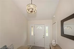 5766 Green Cir, Willoughby, OH 44094 - Photo 5