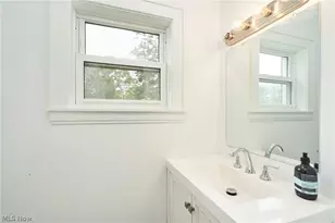 3091 N Bender Ave, Akron, OH 44319 - Photo 11