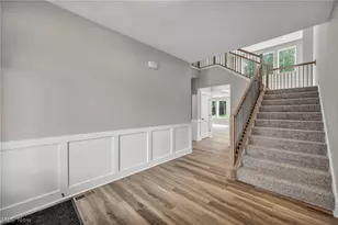 2081 Glenmont Dr, Brunswick, OH 44212 - Photo 3