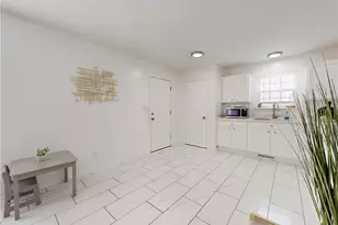 8801 Clark Ave, Loveland, OH 44102 - Photo 11