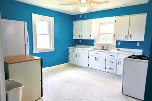 664 Tenney Ave, Campbell, OH 44405 - Photo 9