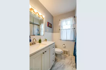 28935 W Willowick Drive, Willowick, OH 44095 - Photo 21