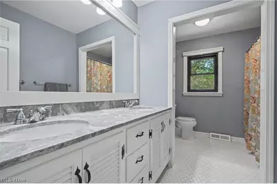 379 Nob Hill Drive, Akron, OH 44303 - Photo 21