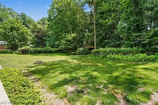 379 Nob Hill Dr, Akron, OH 44303 - Photo 35