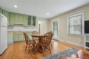 379 Nob Hill Dr, Akron, OH 44303 - Photo 15