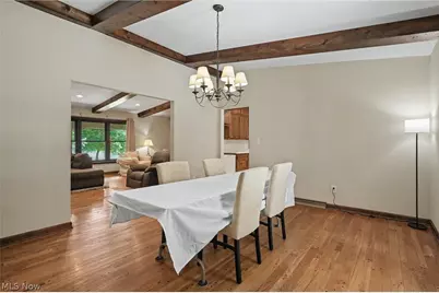 379 Nob Hill Drive, Akron, OH 44303 - Photo 9