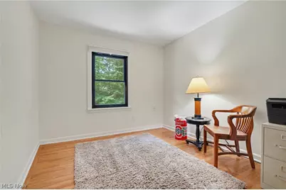 379 Nob Hill Drive, Akron, OH 44303 - Photo 15