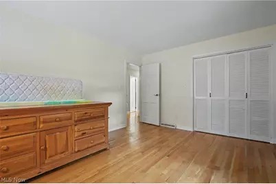 379 Nob Hill Drive, Akron, OH 44303 - Photo 17