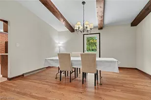 379 Nob Hill Dr, Akron, OH 44303 - Photo 11