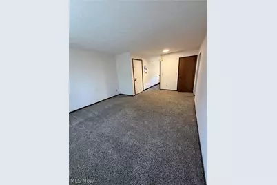 1060 Brandywine Boulevard #E, Zanesville, OH 43701 - Photo 3