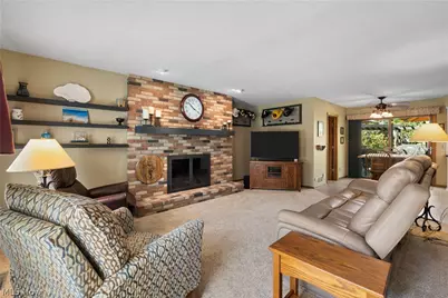 1675 Chatham Avenue NE, North Canton, OH 44720 - Photo 3