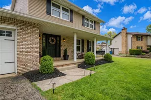 12208 Yuma Cir NW, Uniontown, OH 44685 - Photo 3