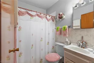 643 Western Ave, Mingo Junction, OH 43938 - Photo 15