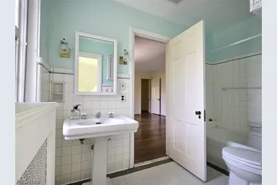 19001 Shelburne Road, Huber Heights, OH 44118 - Photo 15