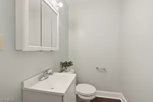 1737 Highbridge Rd, Cuyahoga Falls, OH 44223 - Photo 17