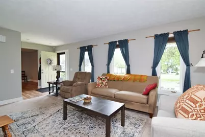 10797 Meadowgrass Road, Strongsville, OH 44149 - Photo 9