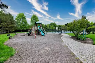 10797 Meadowgrass Rd, Strongsville, OH 44149 - Photo 45