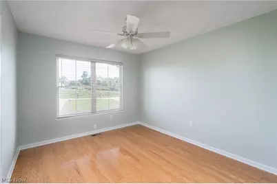 323 California Avenue, Lorain, OH 44052 - Photo 27
