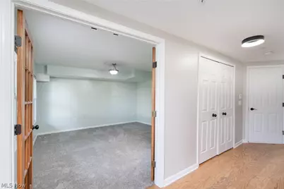 323 California Avenue, Lorain, OH 44052 - Photo 5