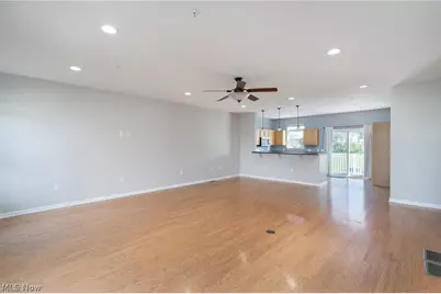323 California Avenue, Lorain, OH 44052 - Photo 13