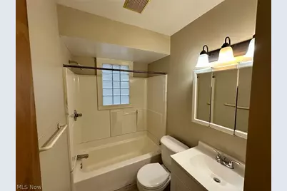 469 Kathleen Street, Akron, OH 44303 - Photo 7